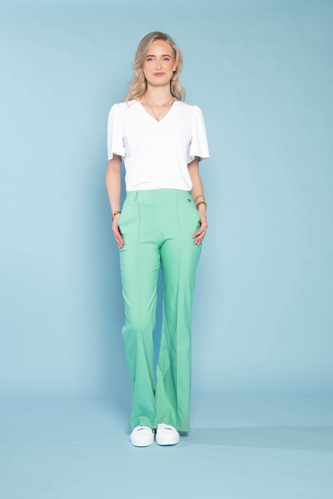 Relinde | White