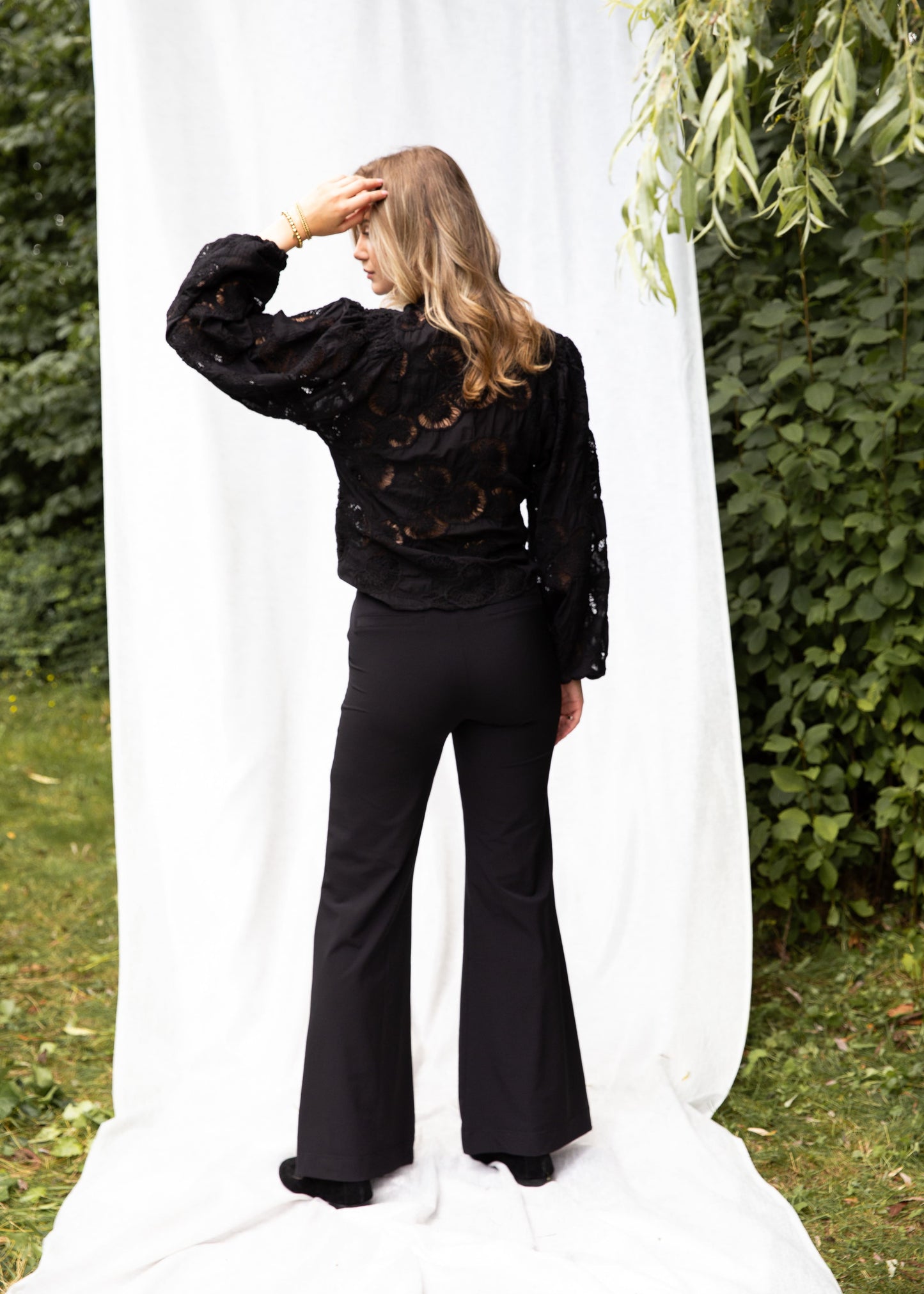 Job Open Embroidery | Black