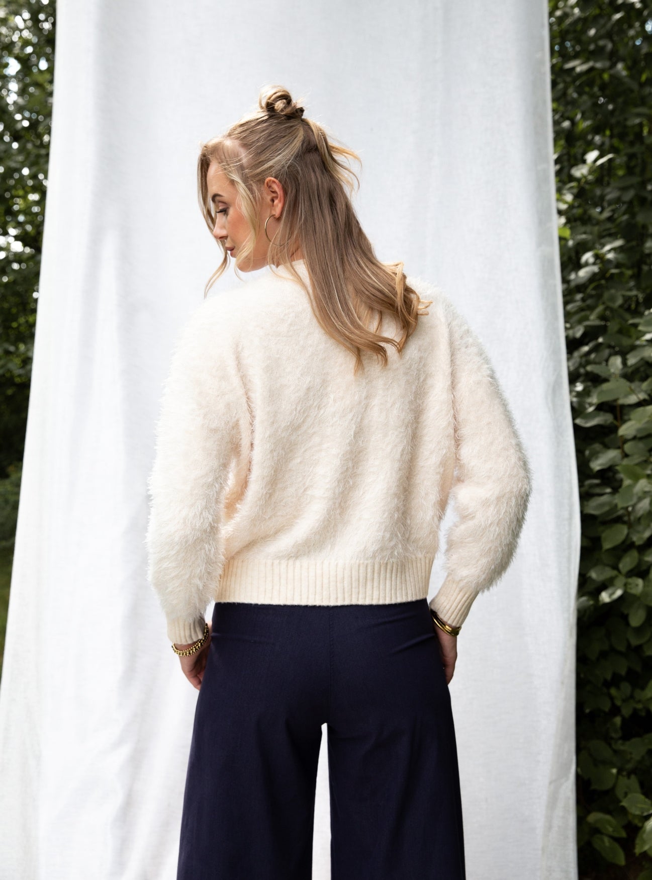 Hairy Feather Cable | Off White