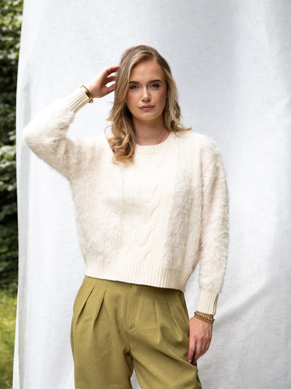 Hairy Feather Cable | Off White