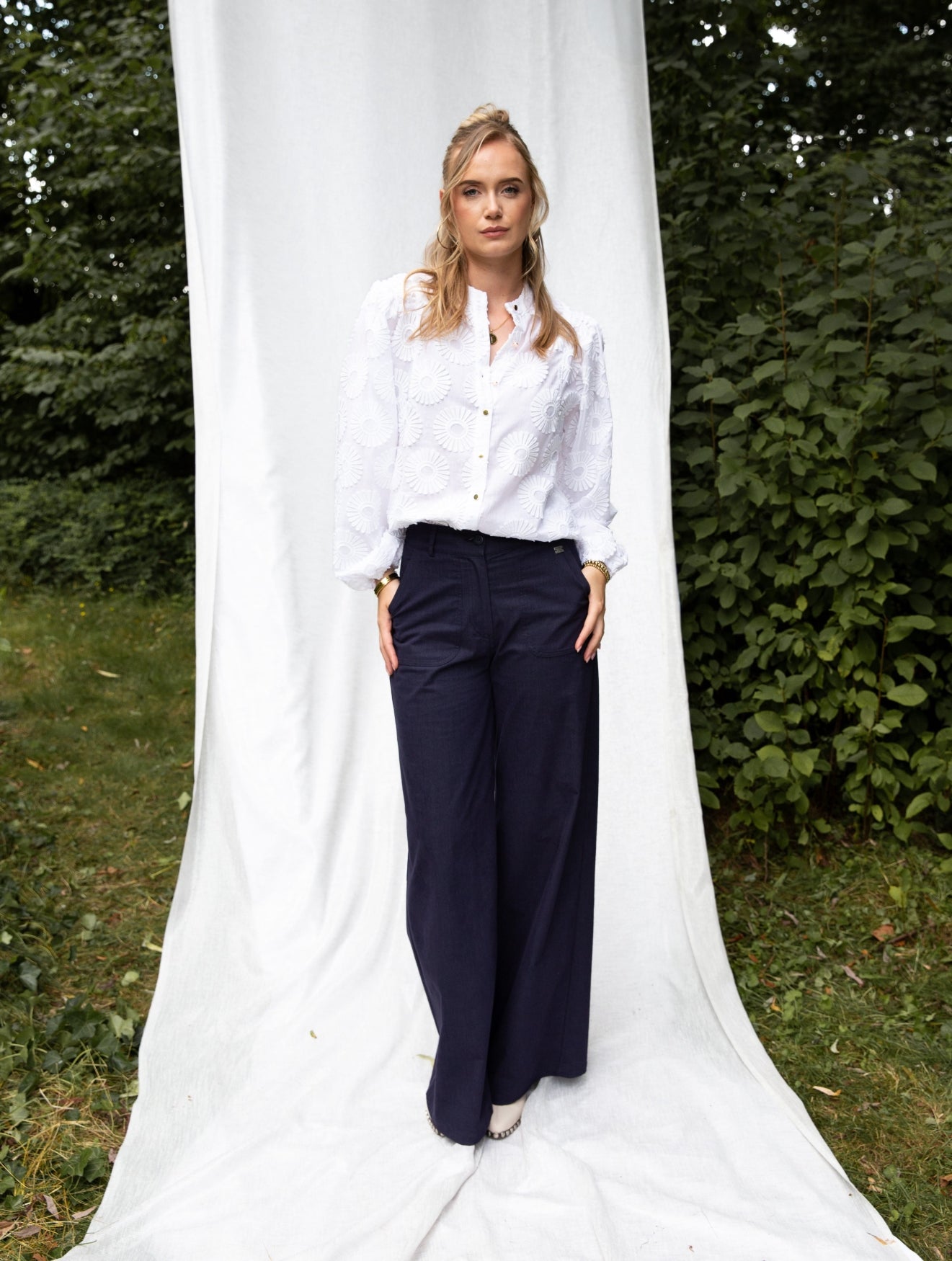 Job Flower Embroidery | Off White