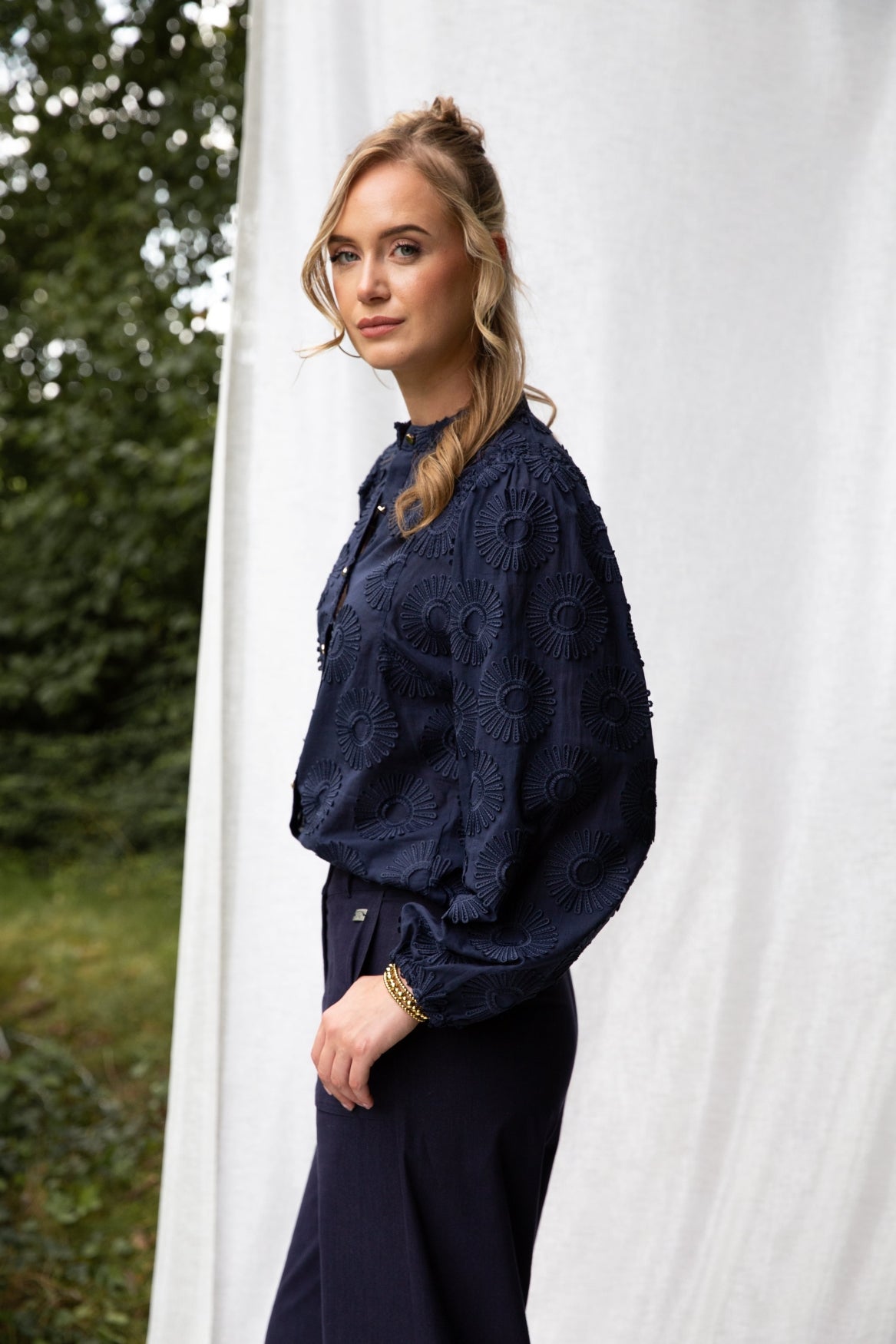 Job Flower Embroidery | Navy
