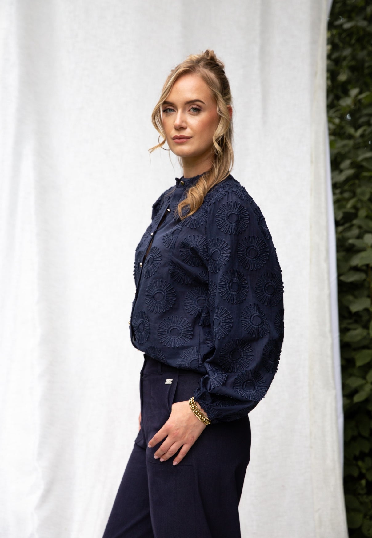 Job Flower Embroidery | Navy