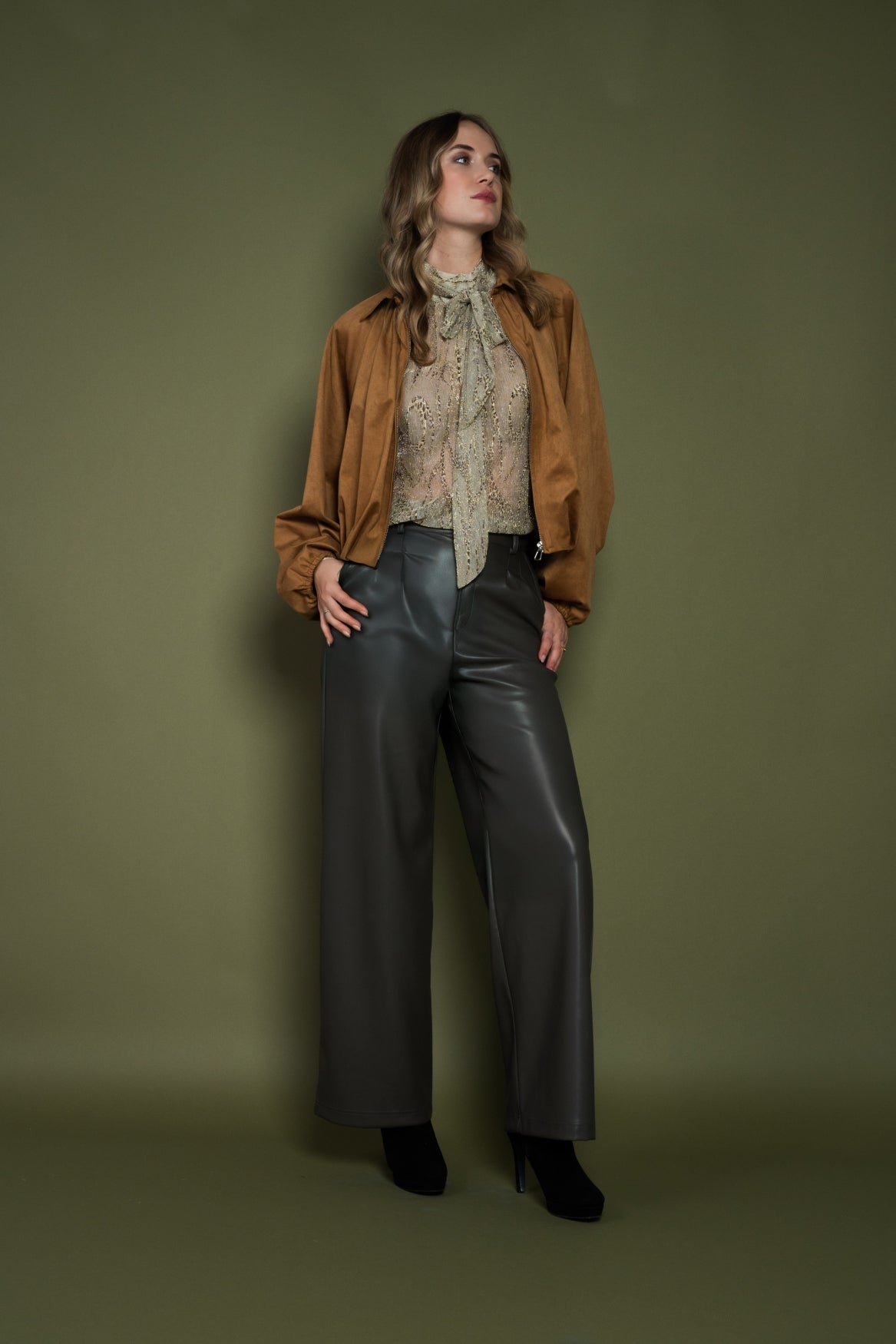 Jack Ovyi Immitation Suede | Dried Tobacco