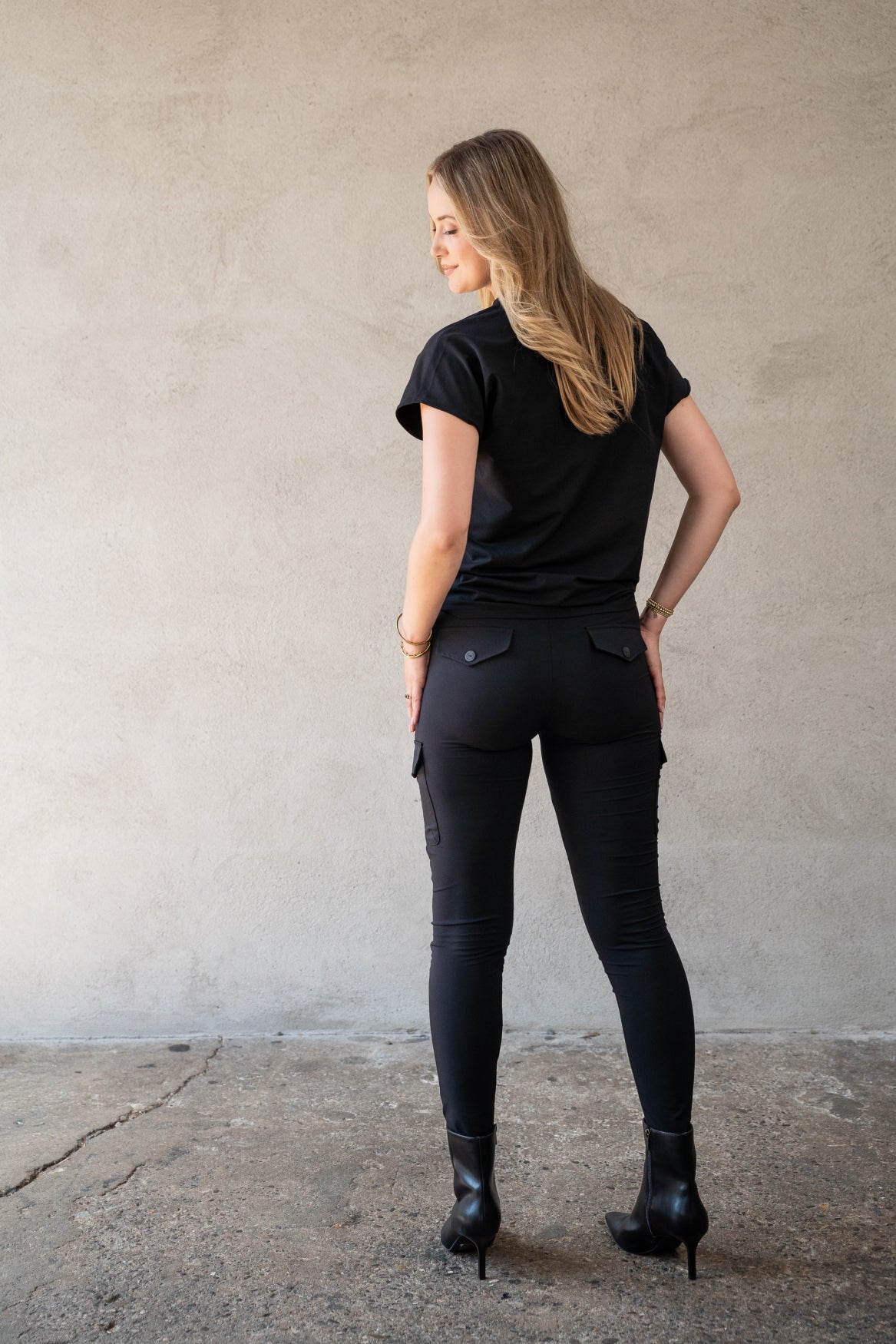 Stella Basic Travel | Black