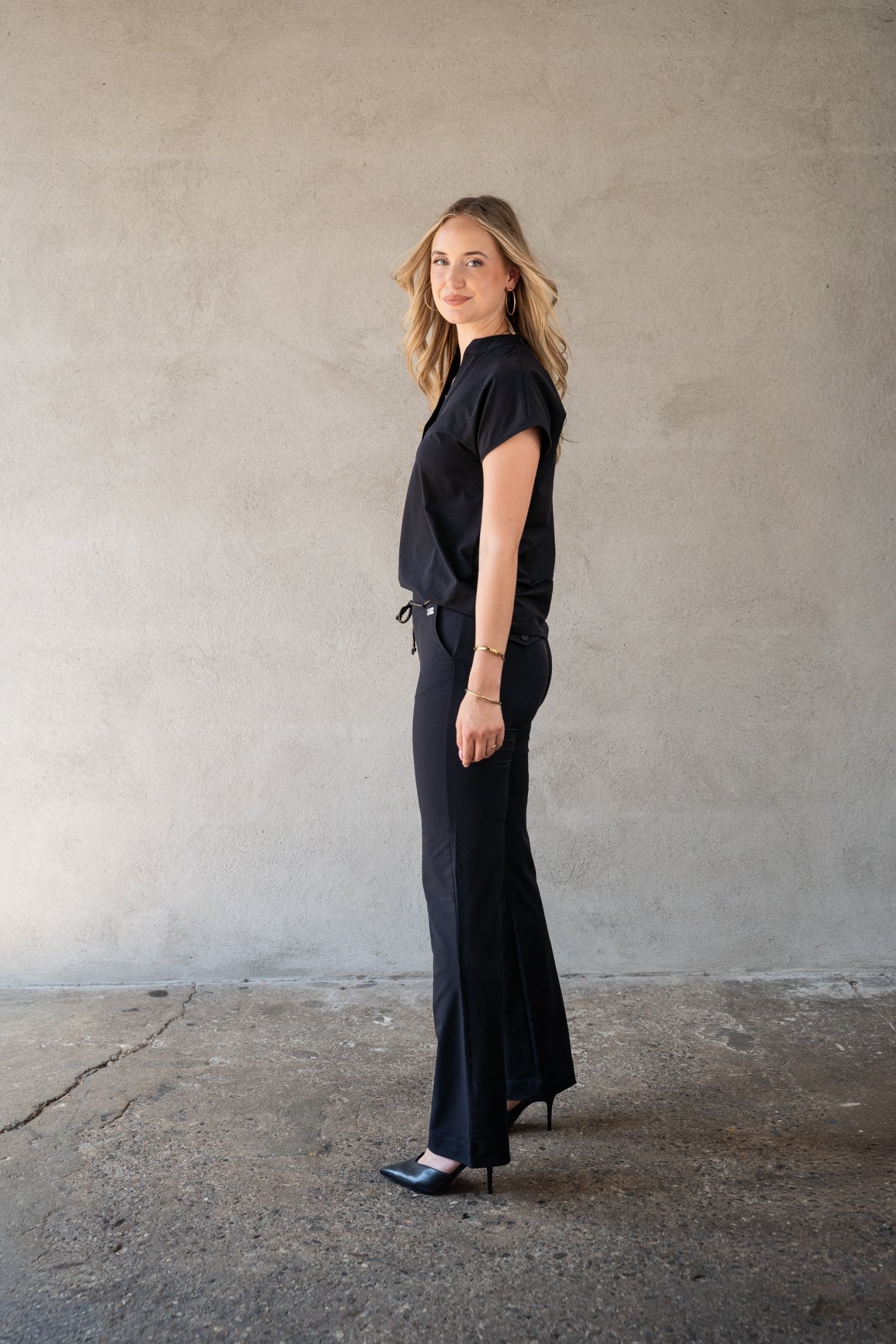 Romee Basic Travel | Black
