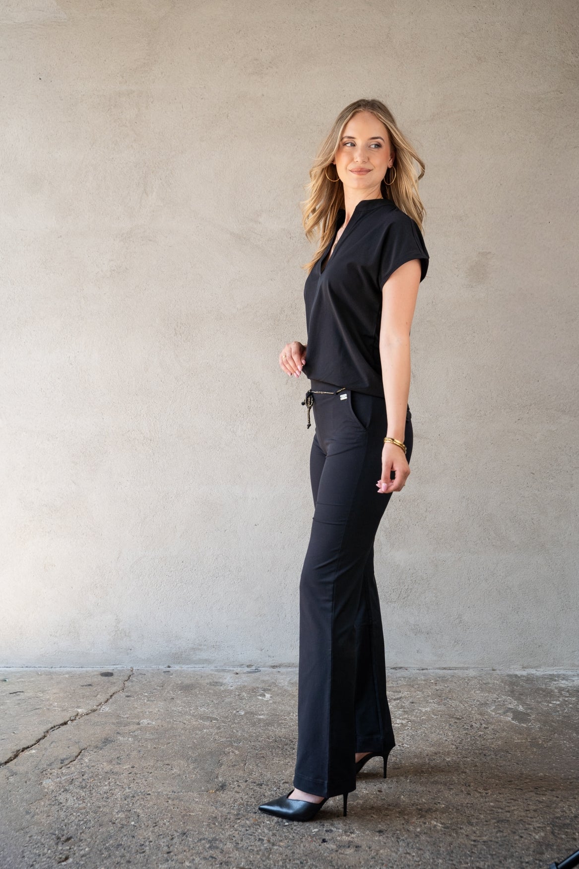 Romee Basic Travel | Black