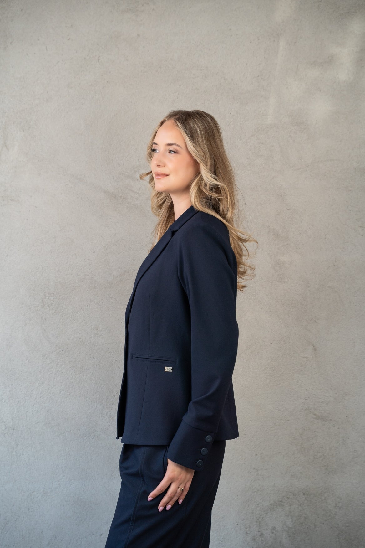 Manja V Textured Travel | Navy B