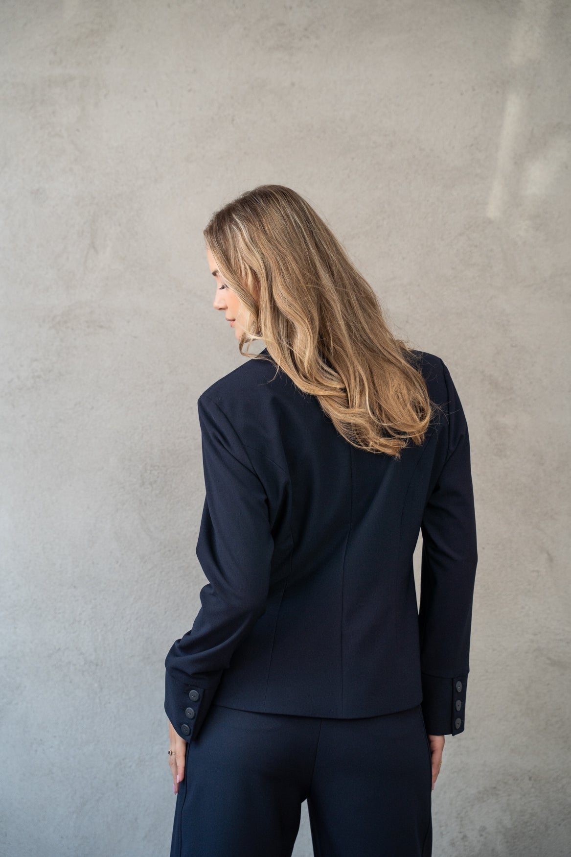 Manja V Textured Travel | Navy B
