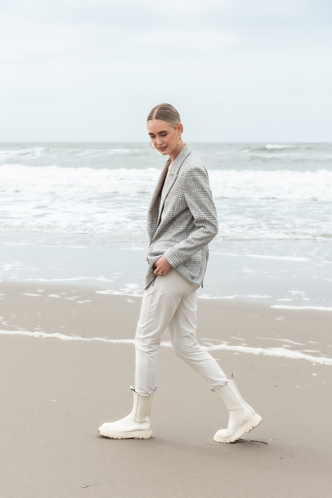 Teska | grey - offwhite