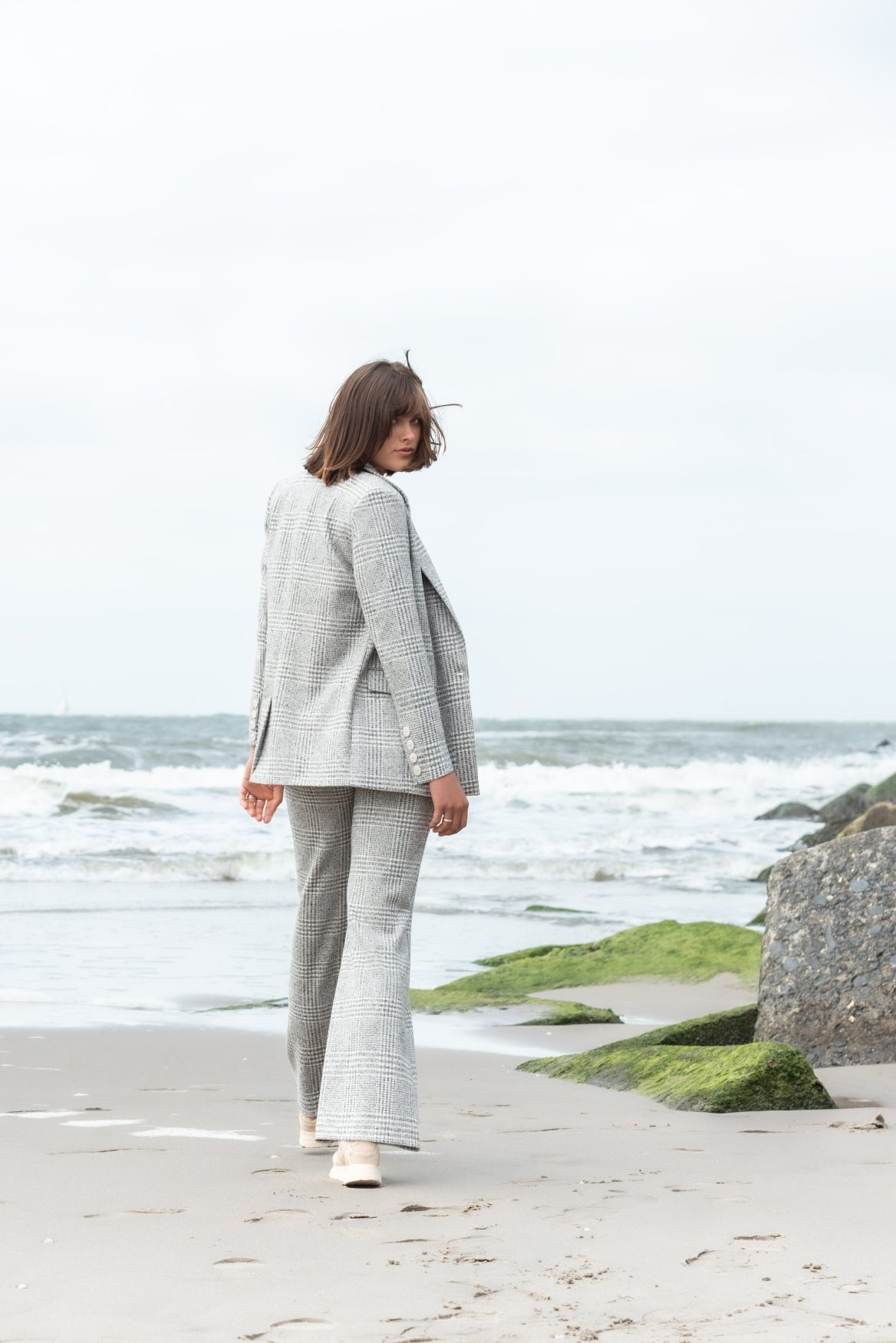 Teska | grey - offwhite