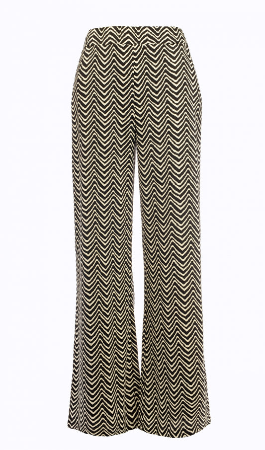 Sianda Black Zigzag Crincle Tricot | Black