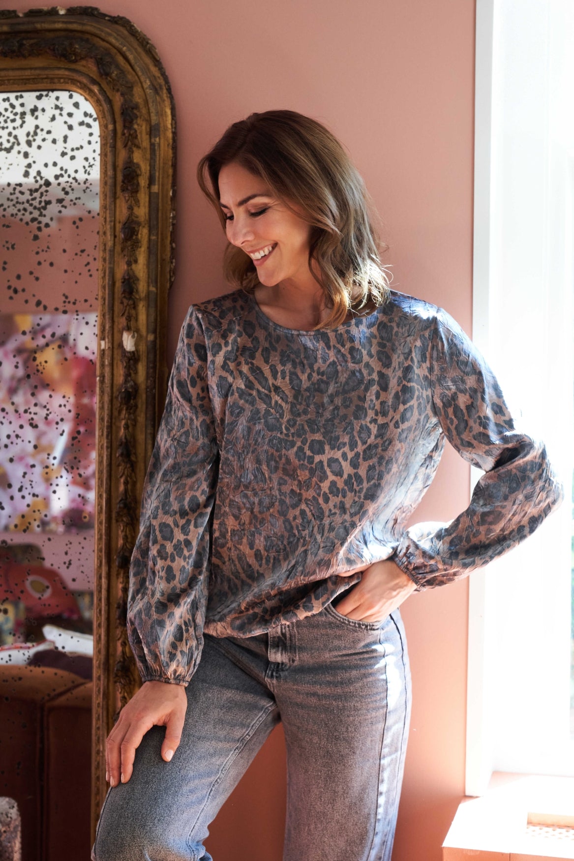 Delina LS Lion Brown Panther Deluxe Shiny Polyester | Lion Brown