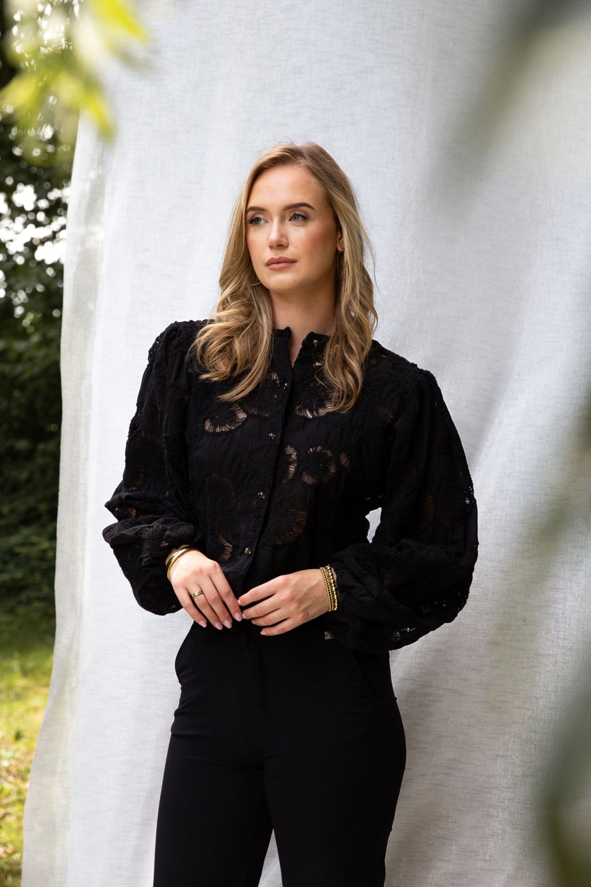 Job Open Embroidery | Black