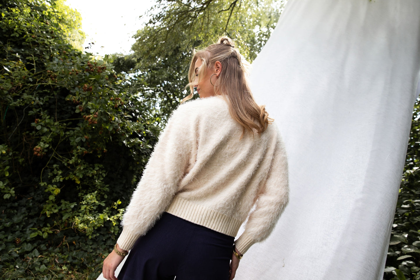 Hairy Feather Cable | Off White