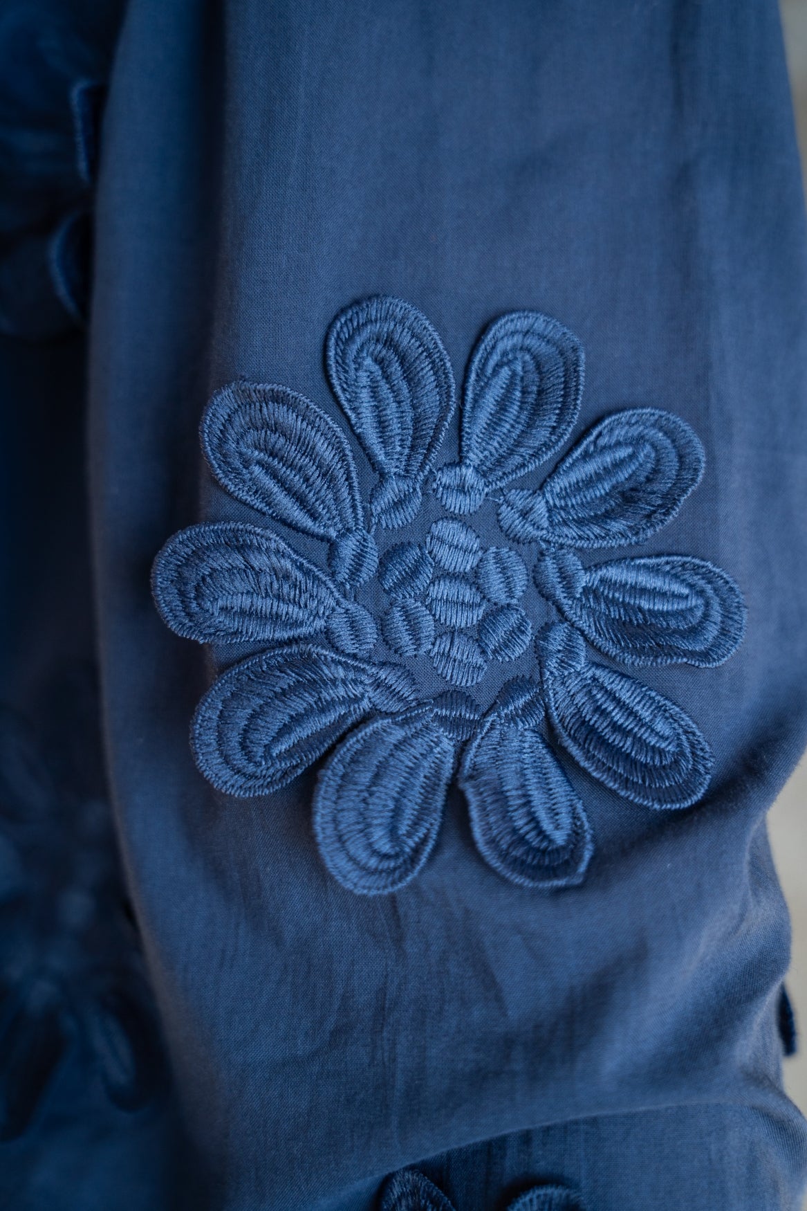 Blouse Job LS New Flower Embroidery | Navy