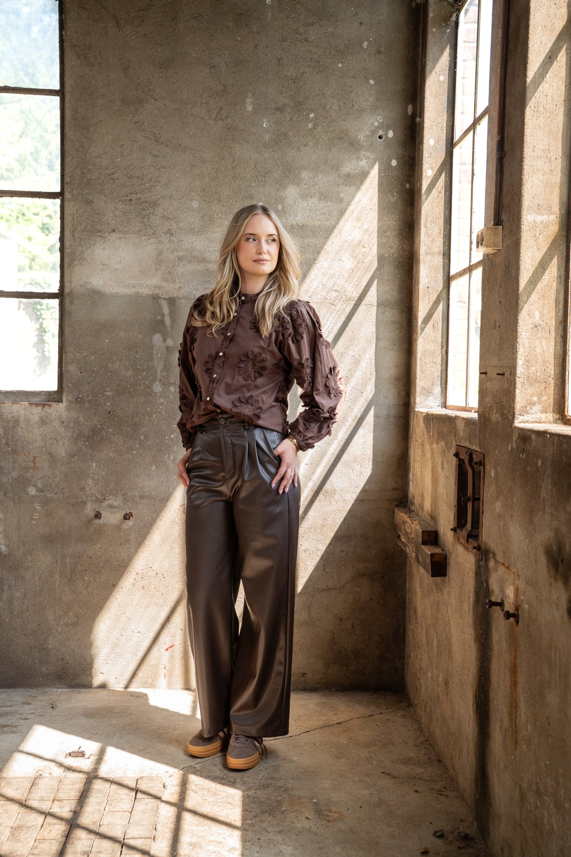 Pantalon Eliska Smooth Immitation Leather | Dark Brown