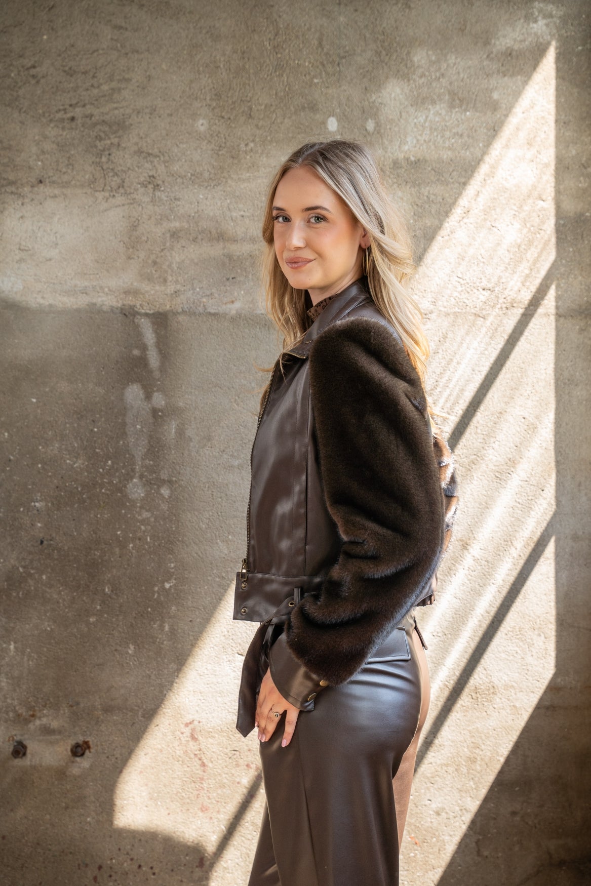 Marika Smooth Immitation Leather | Dark Brown
