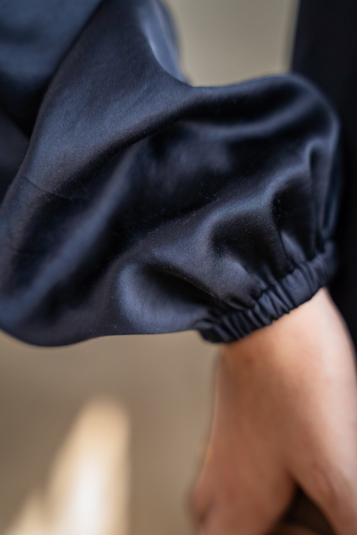 Blouse Cess Light Crincle Shiny Satin | Navy