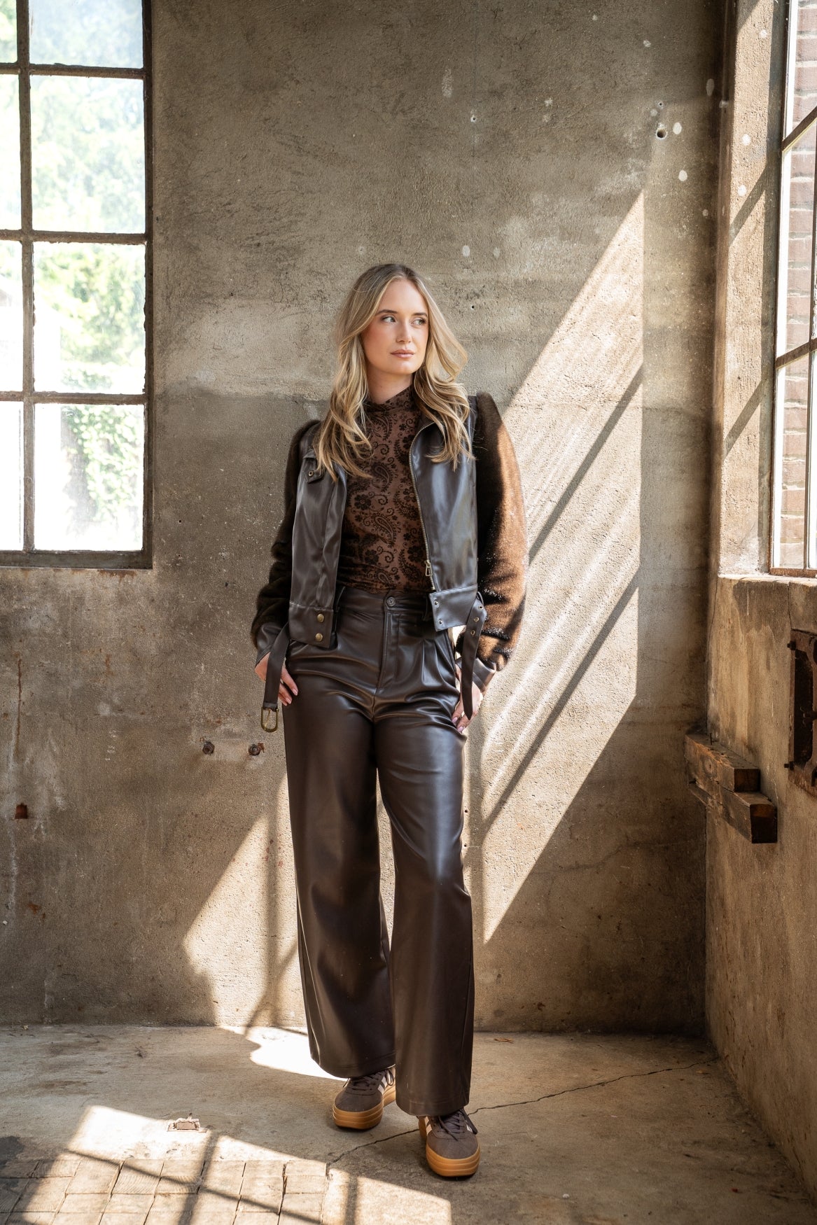 Pantalon Eliska Smooth Immitation Leather | Dark Brown