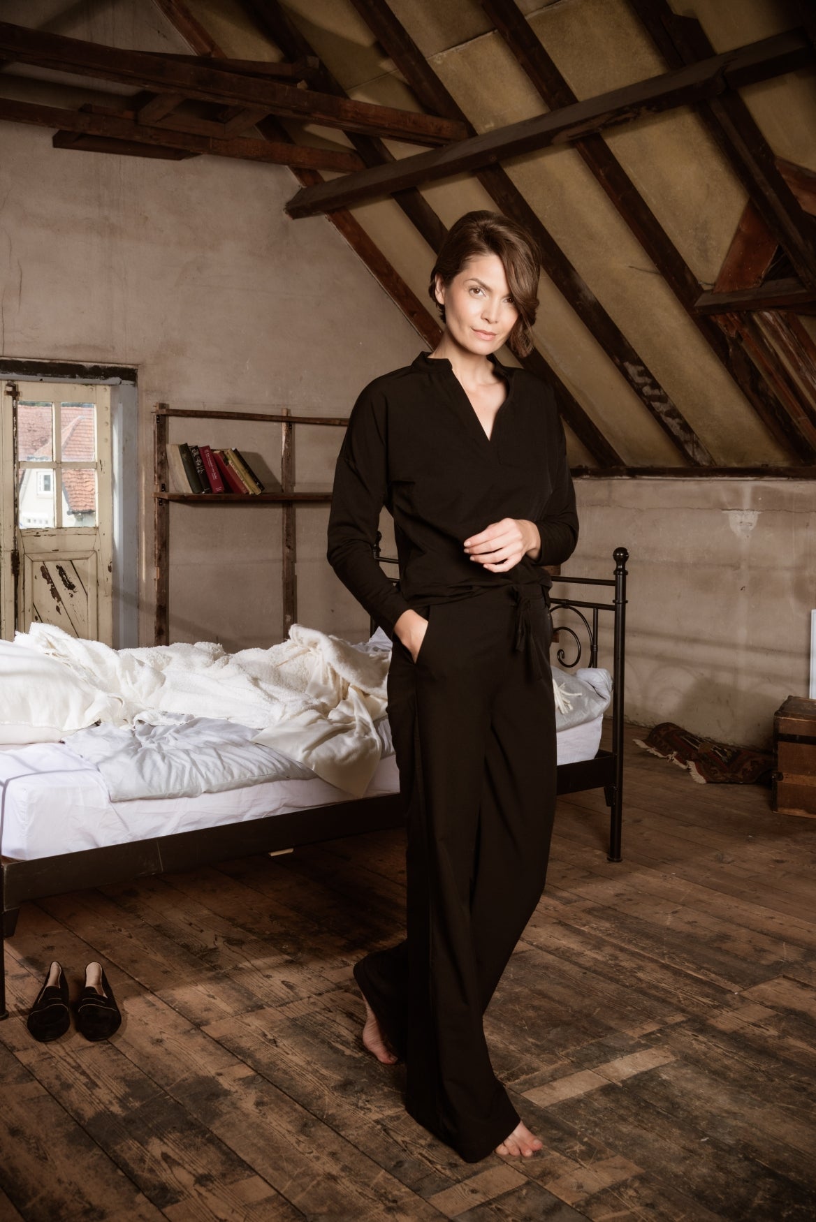 Victoria Basic Travel | Black