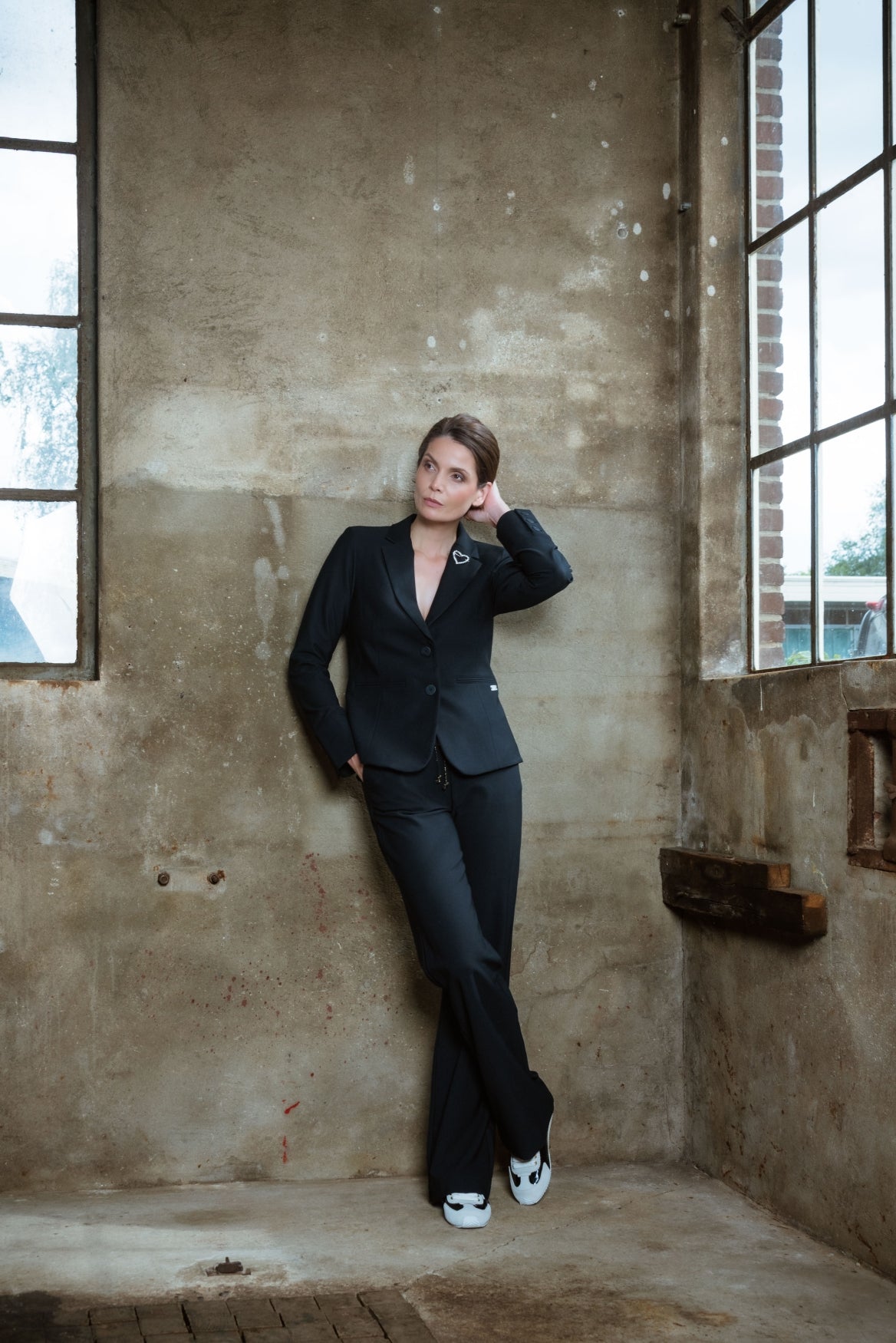 Romee Textured Travel | Black