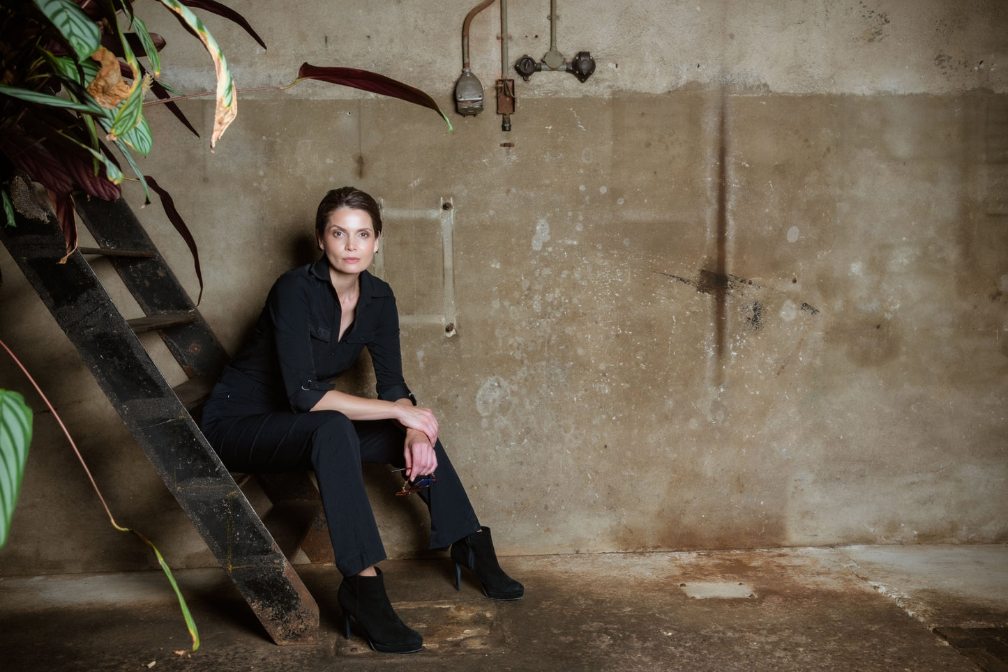 Gwen O Basic Travel | Black